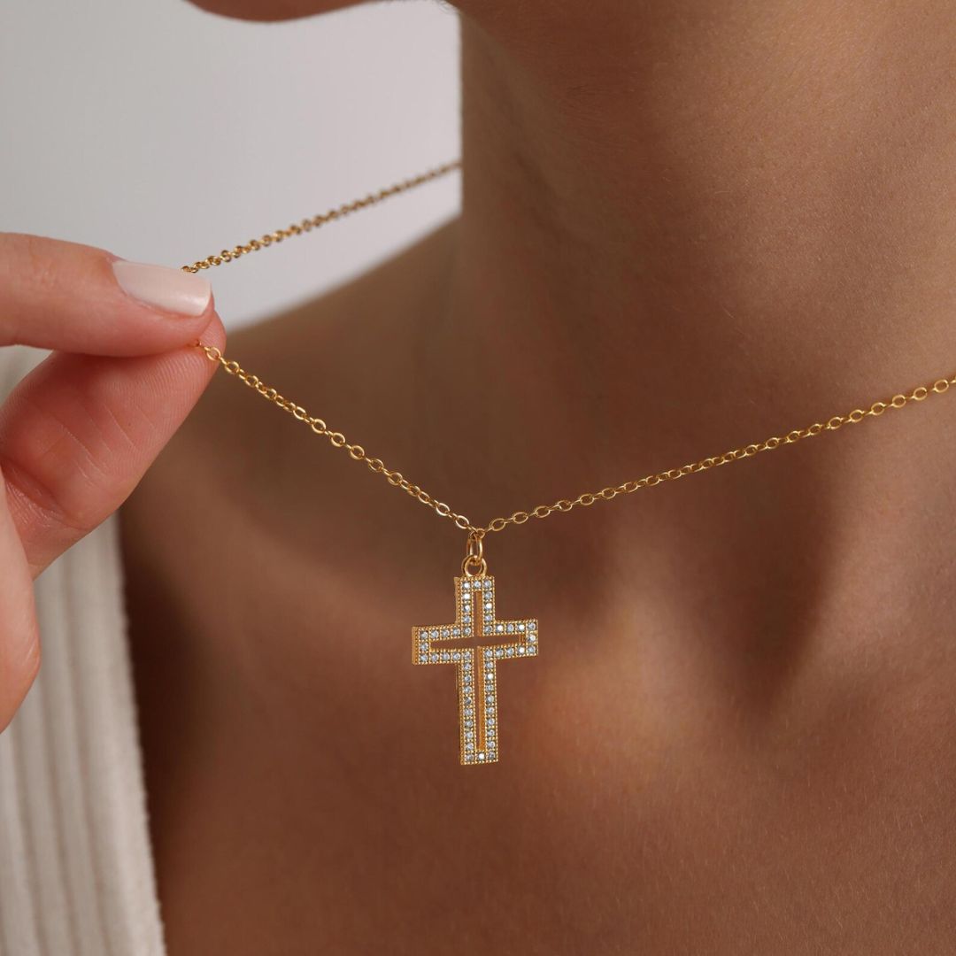 Isola Bold Cross Necklace