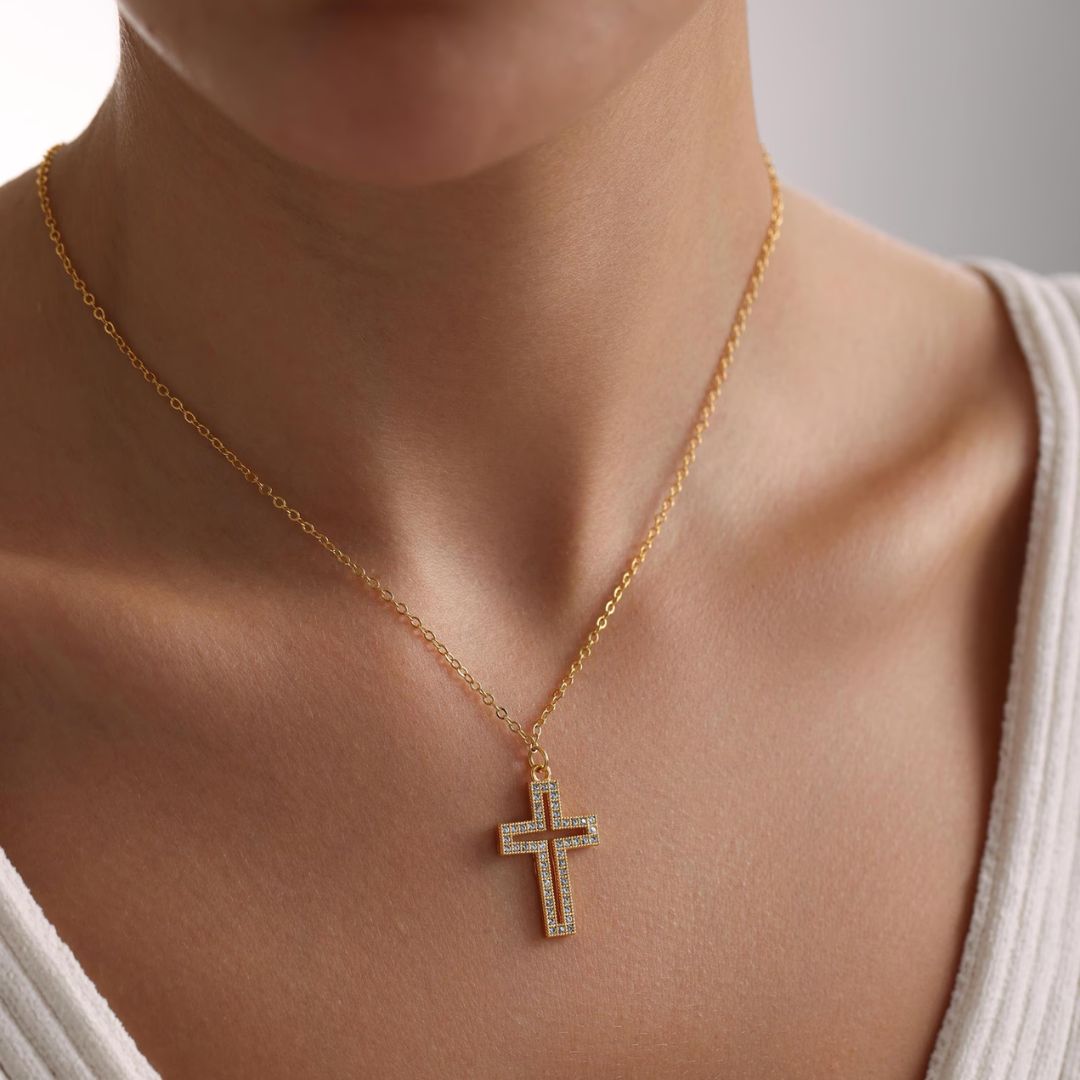 Isola Bold Cross Necklace